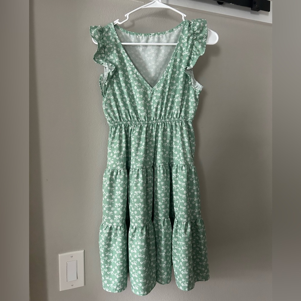 Green Floral Ruffle Dress - Picture 3 of 4